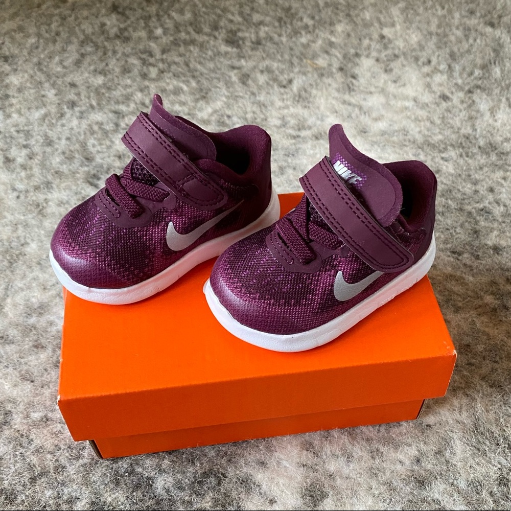 Nike Free Run Baby Sneaker Purple Sz. 2C NWT